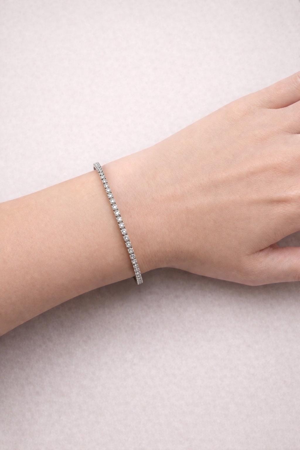 Bracciale tennis in oro bianco con diamanti 1,83 ct-3