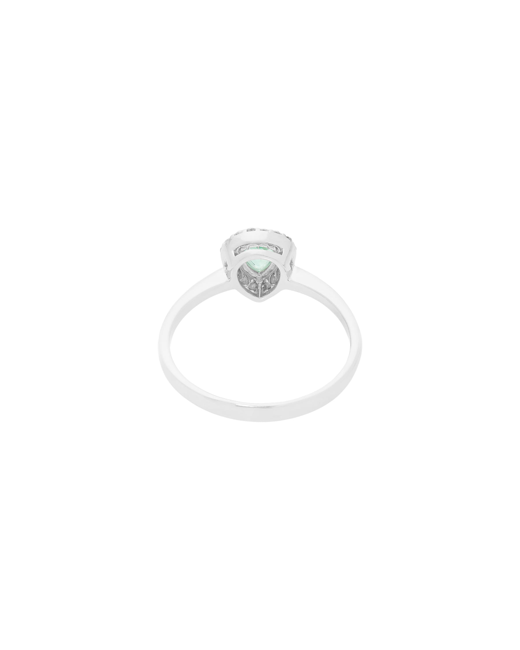 Anello in oro bianco con smeraldo a goccia e giro di diamanti-3
