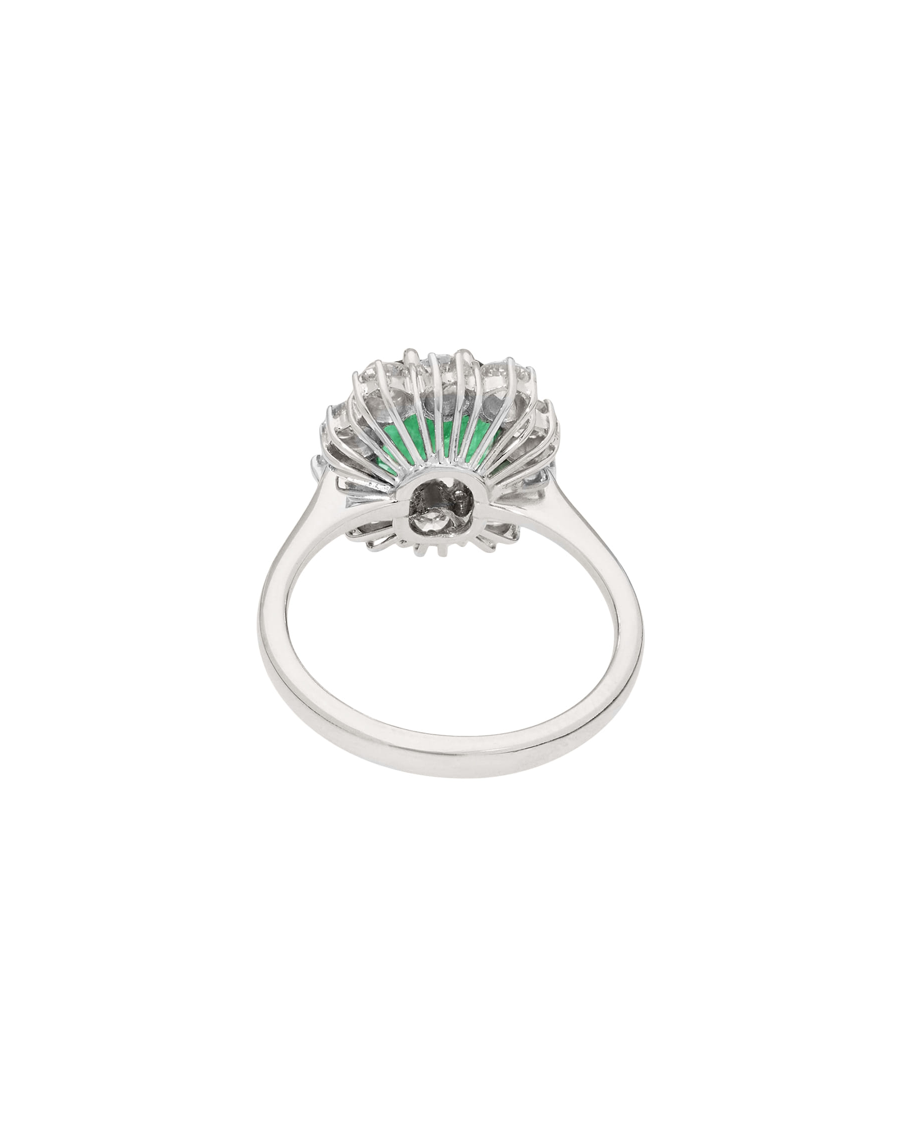 Anello fiore in oro bianco con smeraldo centrale 1,90 ct e diamanti-3