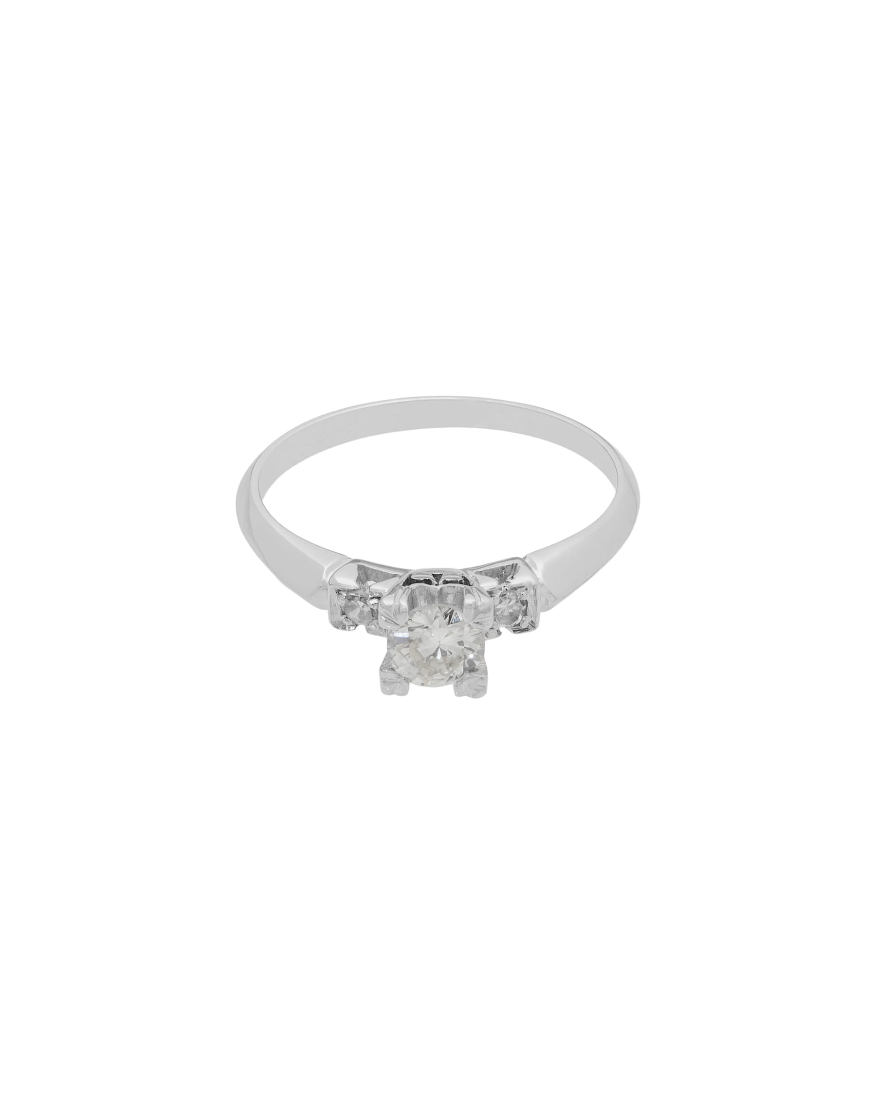 Anello trilogy in platino con diamanti 0,37 ct-1