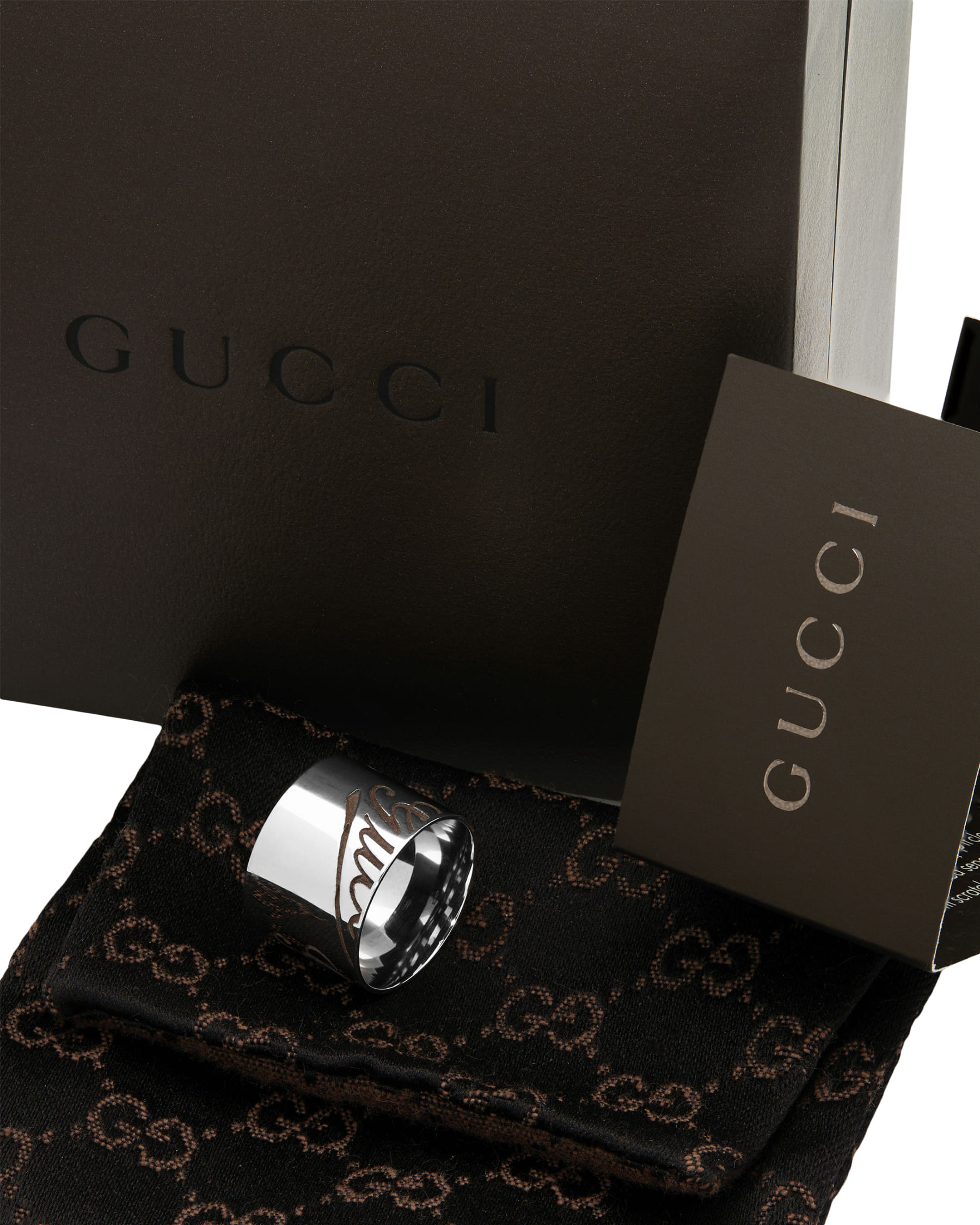 Anello fascia larga icon print gucci in oro bianco-3