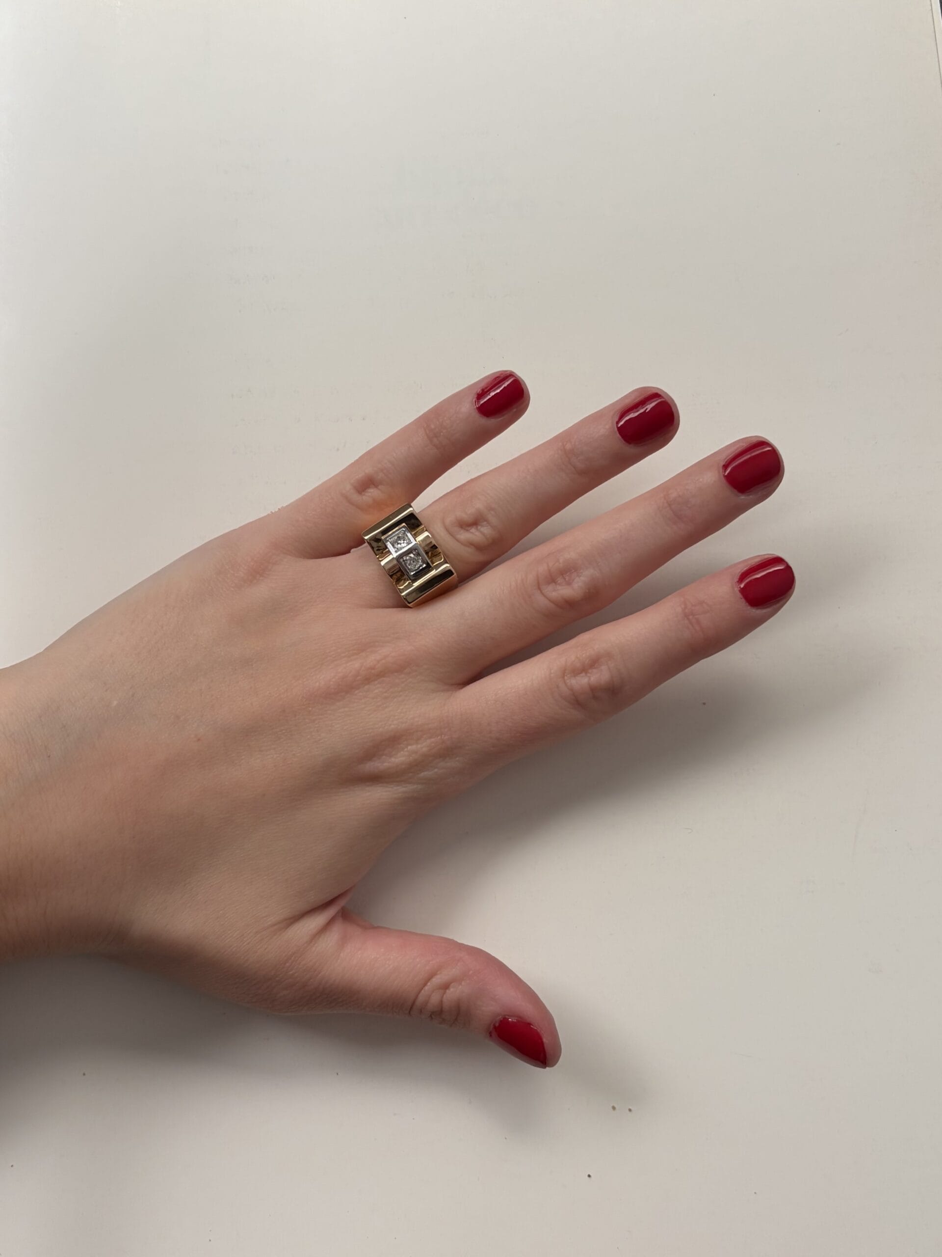 Anello art deco in oro rosso e bianco con diamanti-4