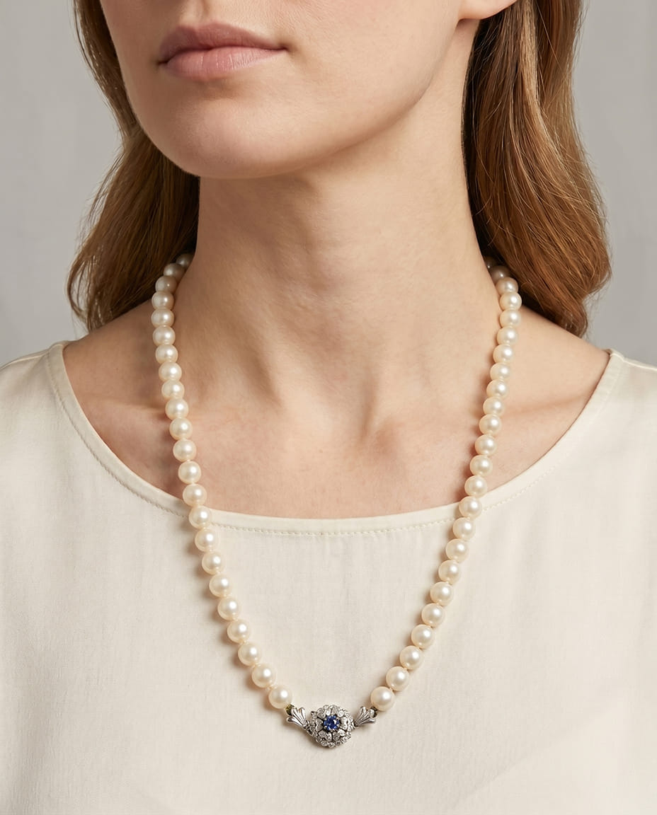 Collana di perle con chiusura in oro bianco con zaffiro-4