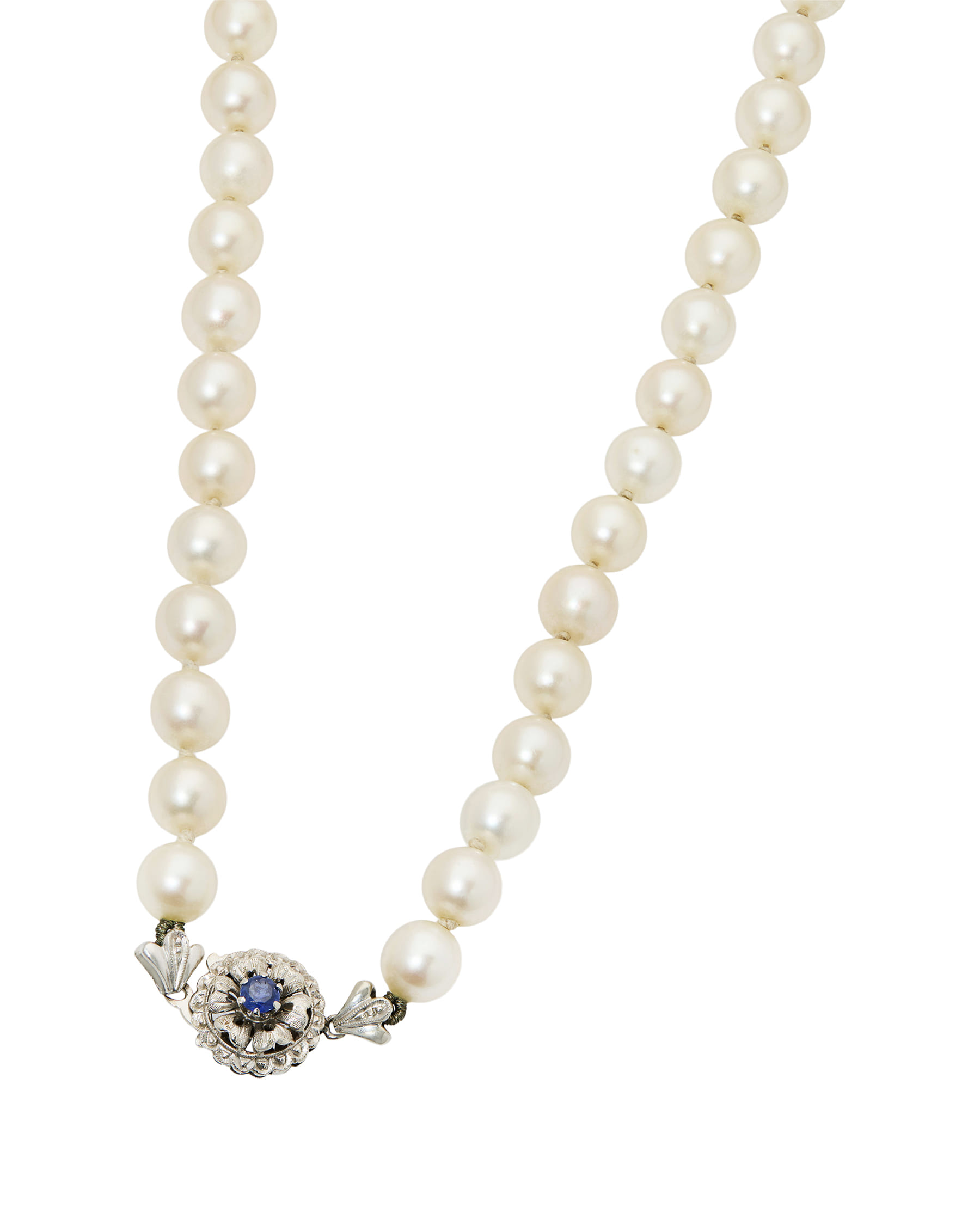 Collana di perle con chiusura in oro bianco con zaffiro-1