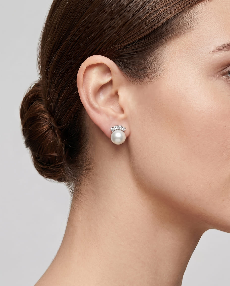 Orecchini oro bianco con diamanti e perle 14 mm-3