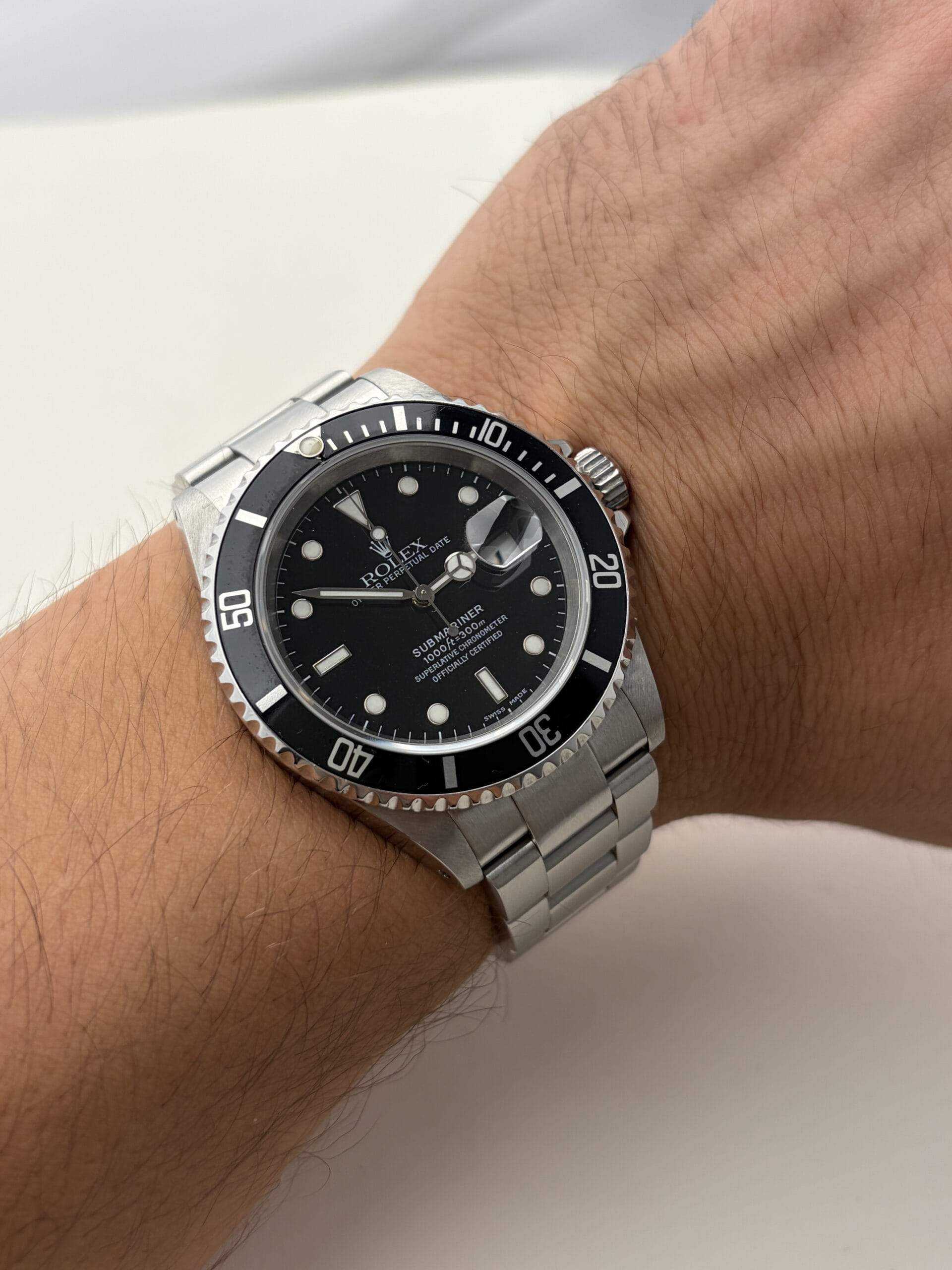 Rolex submariner date ref 16610-9