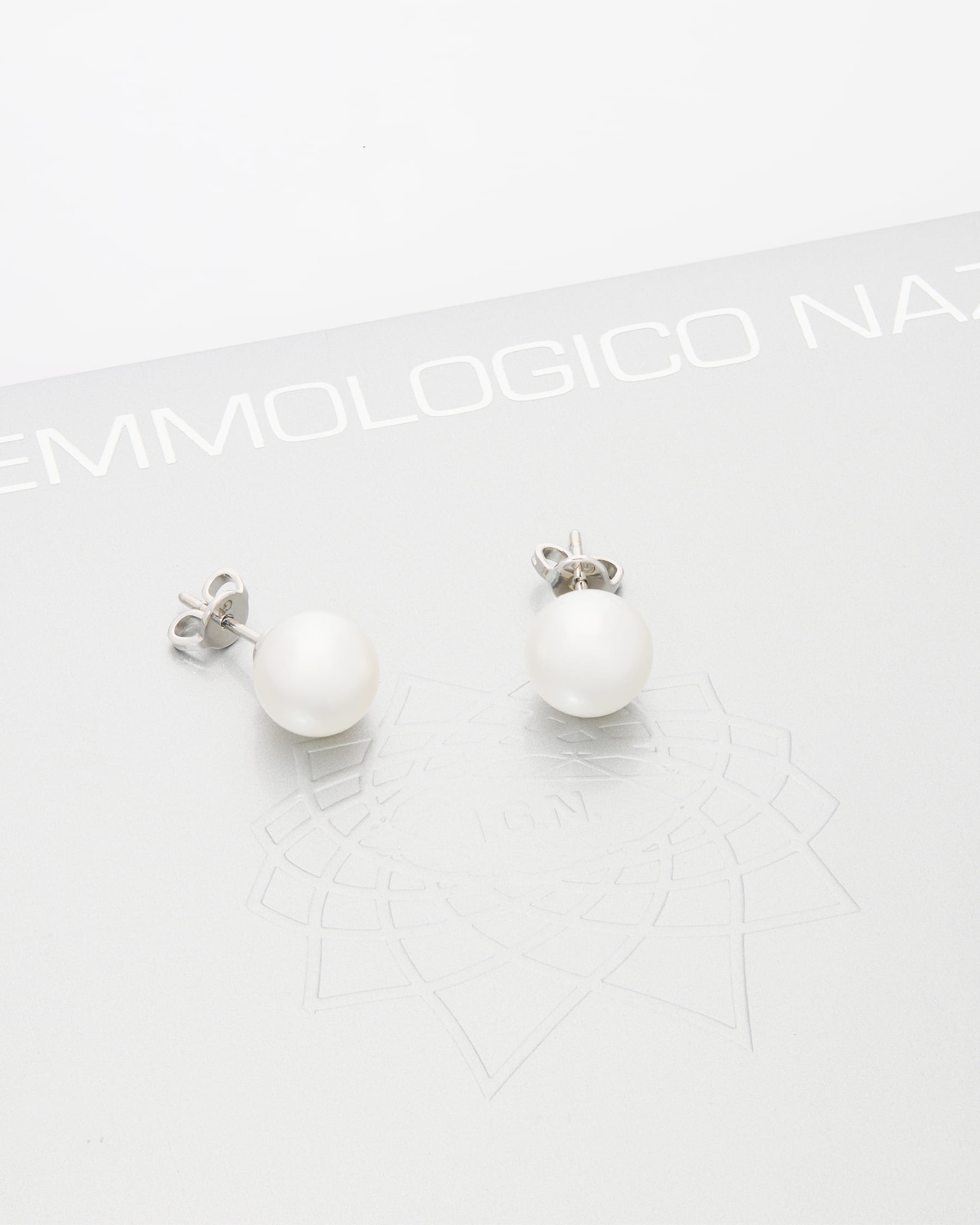 Orecchini a lobo in oro bianco con perle 9,70 mm-2
