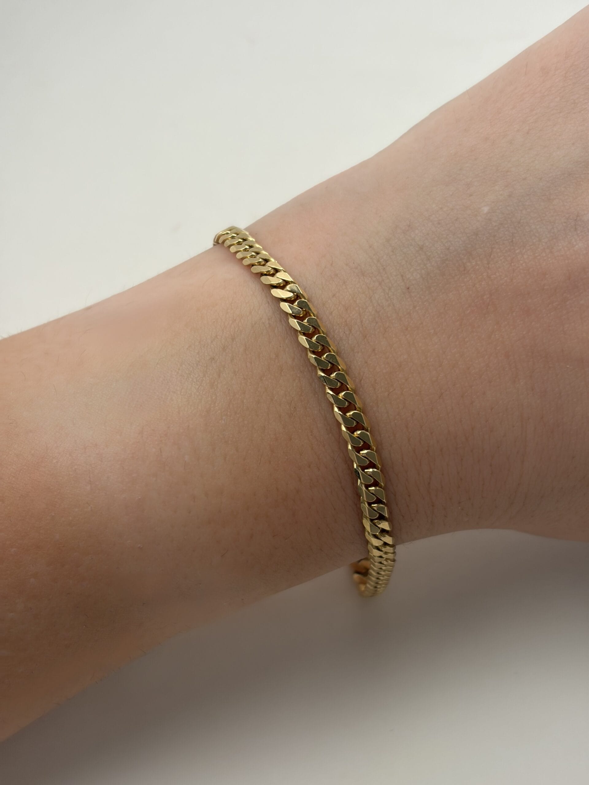 Bracciale groumettina in oro giallo 18kt-3