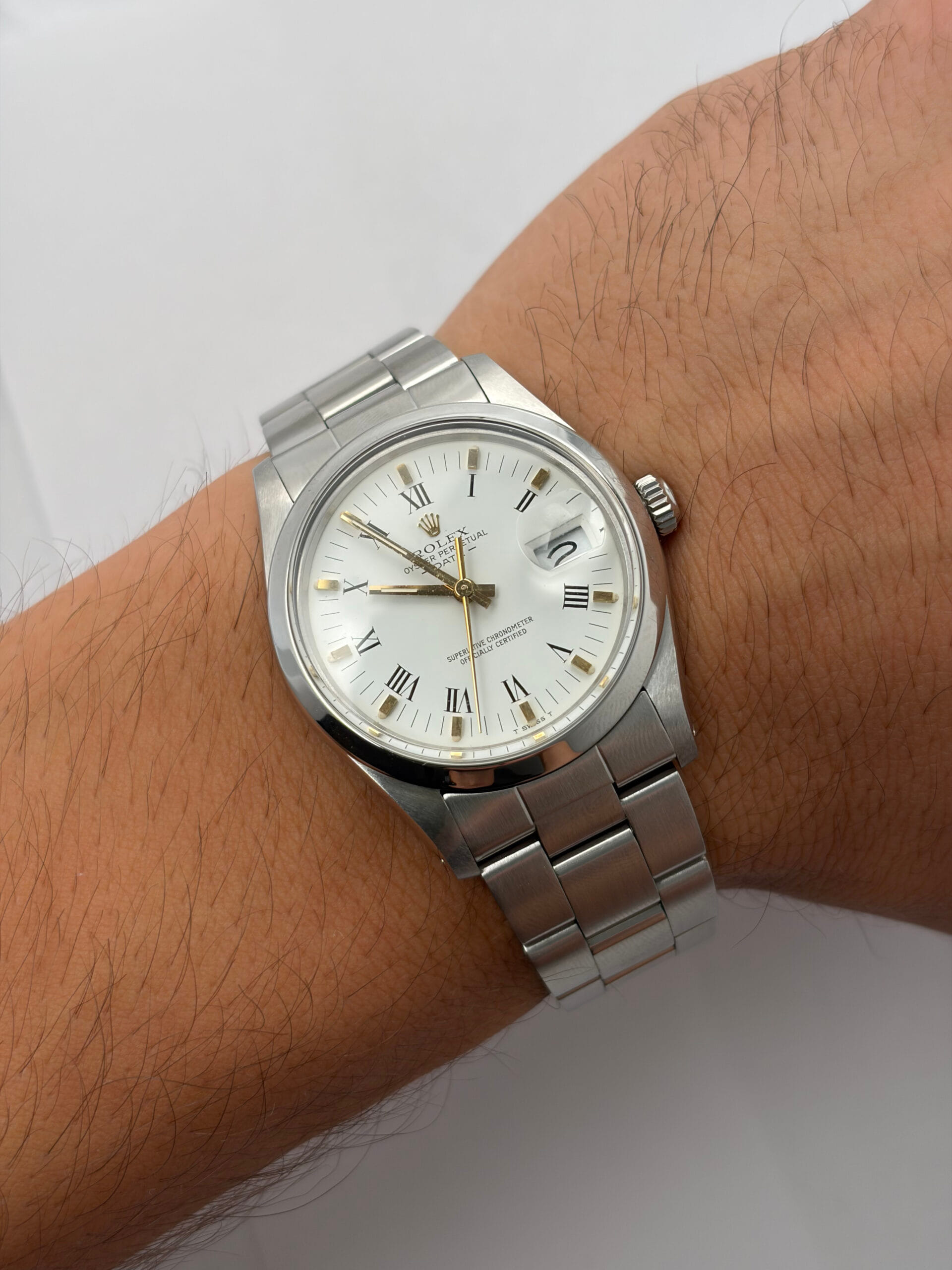 Rolex oyster perpetual date 34 mm ref 15000-10