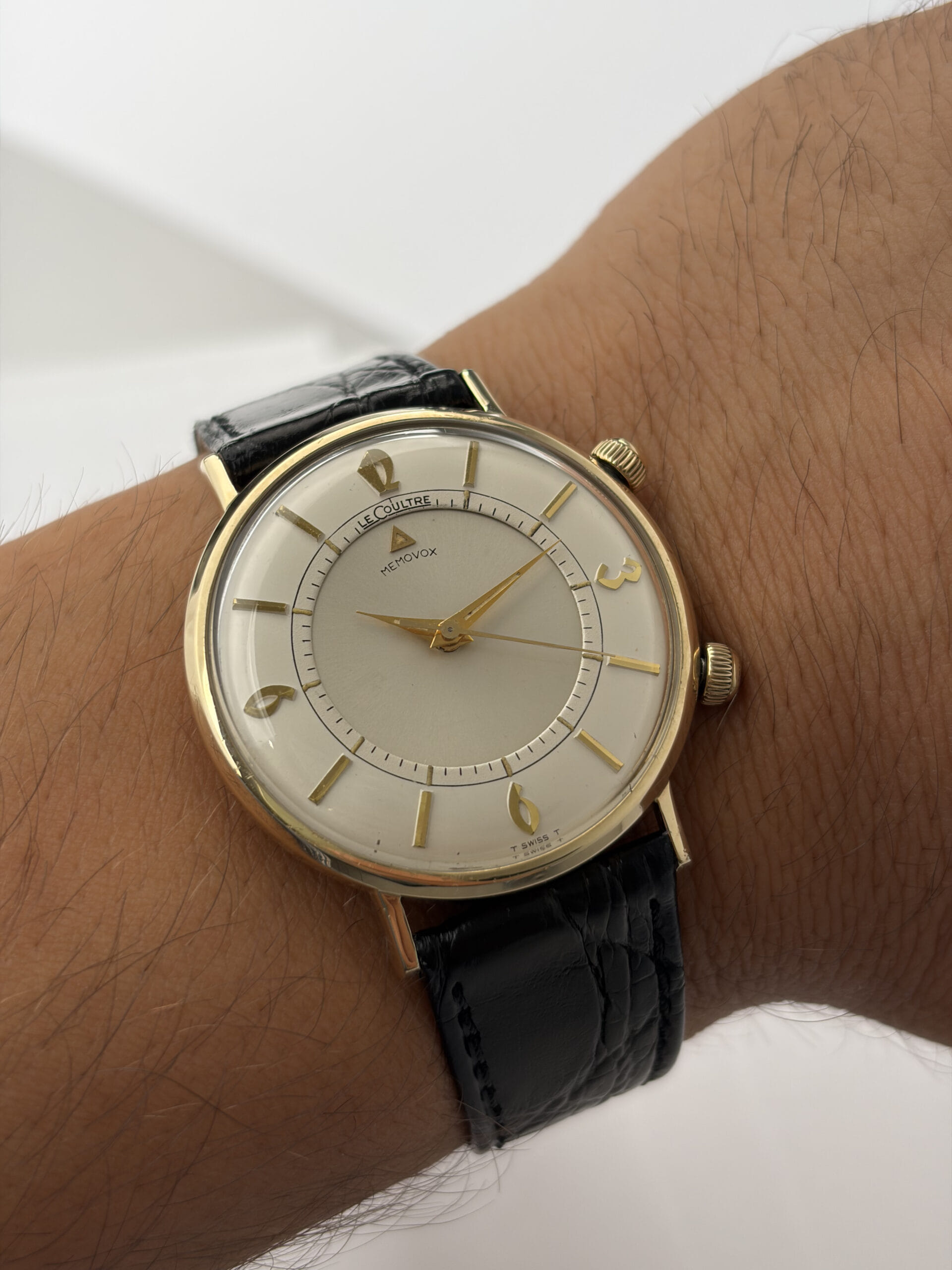 Lecoultre memovox date calibre k911 case 10k gold filled-10