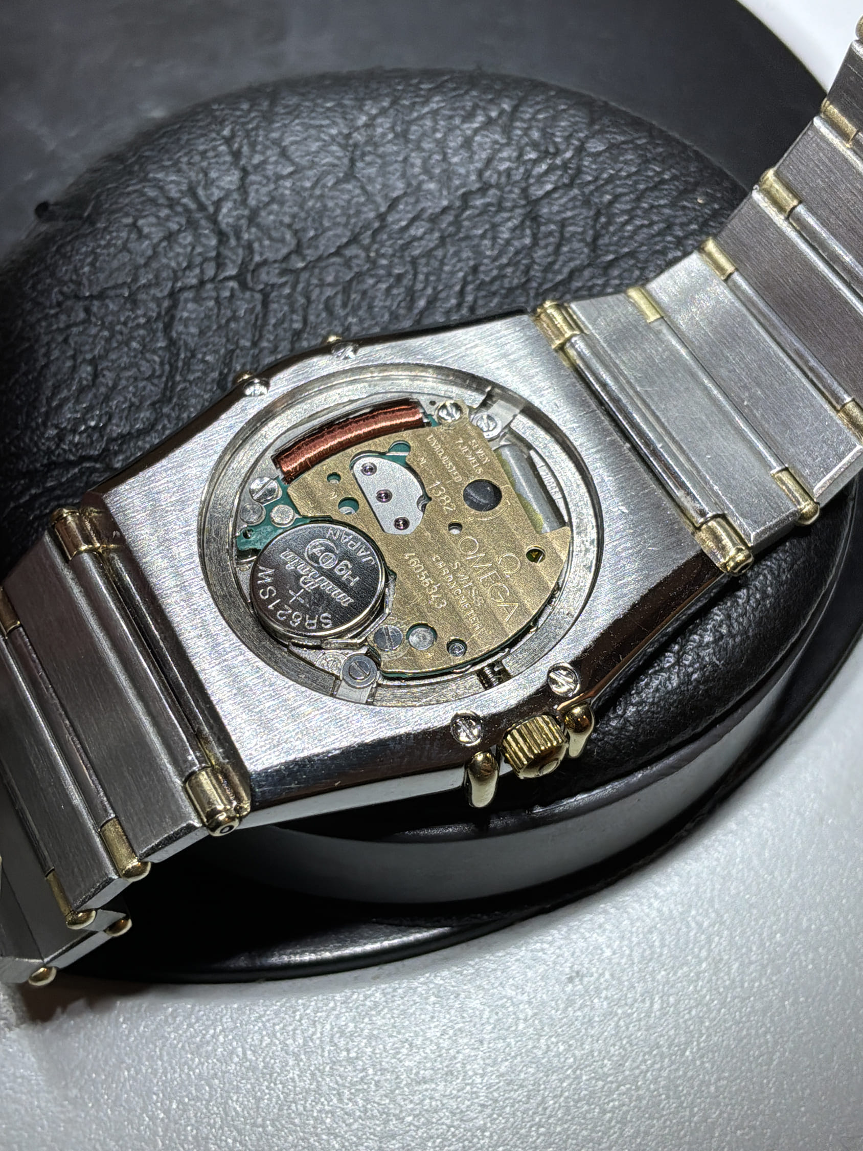 Omega constellation quartz date 26mm ref 598.00003-8