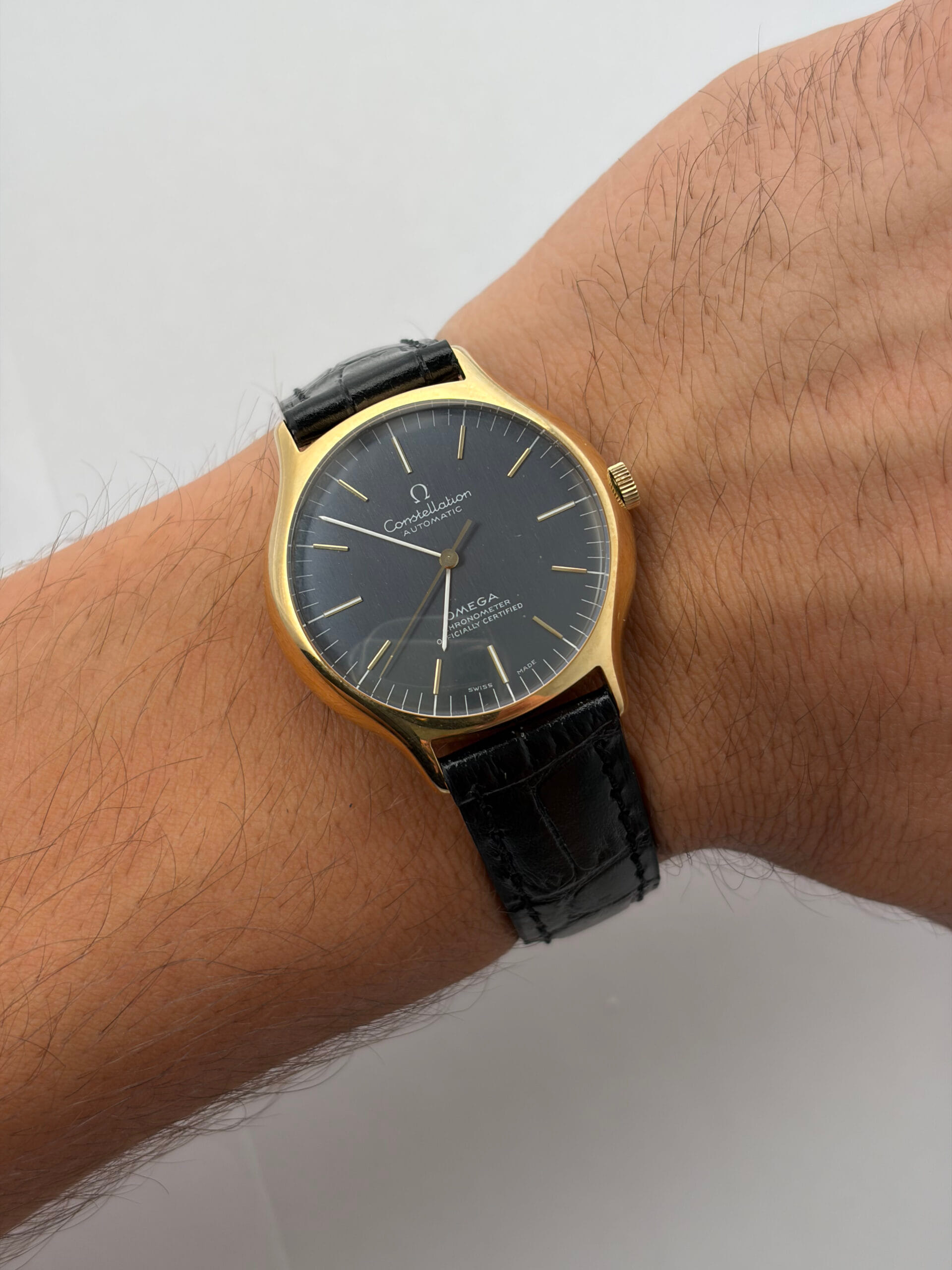 Omega constellation automatic ref 163.002 gold 18k-9