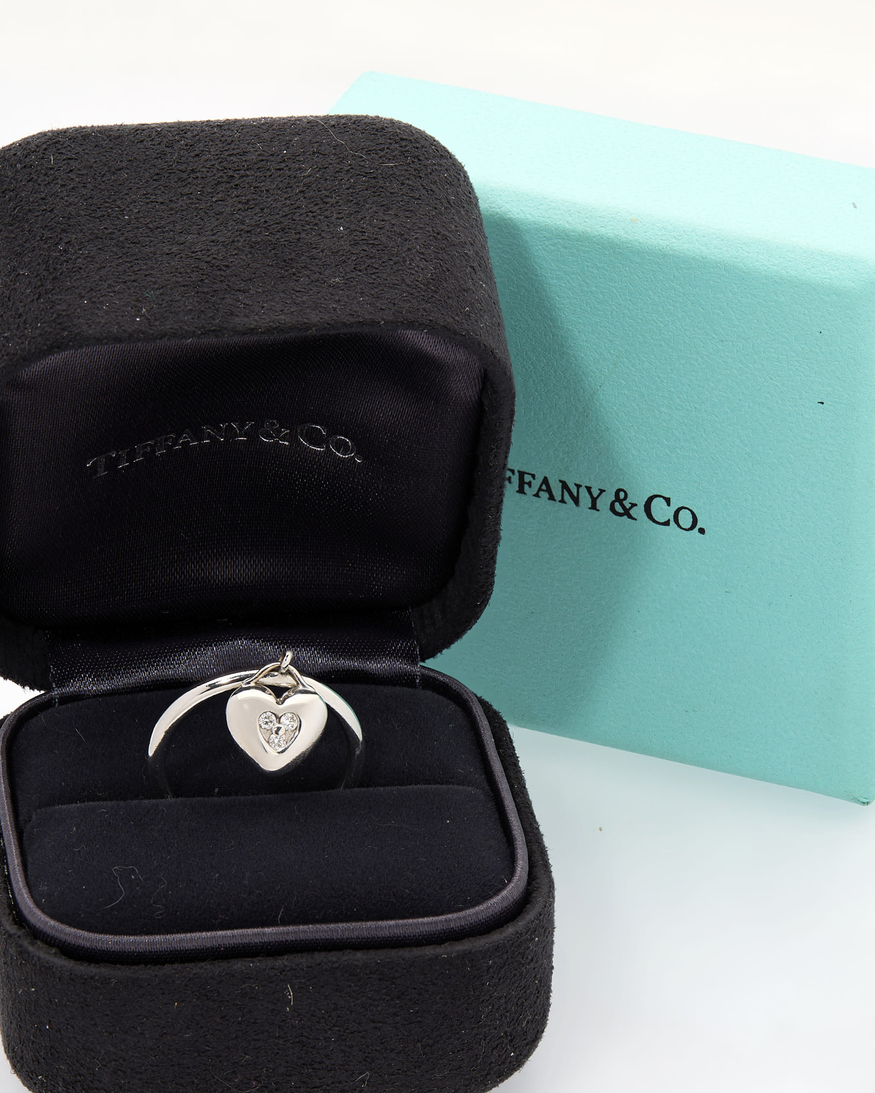 Anello tiffany heart lock 3p in oro bianco con diamanti-3