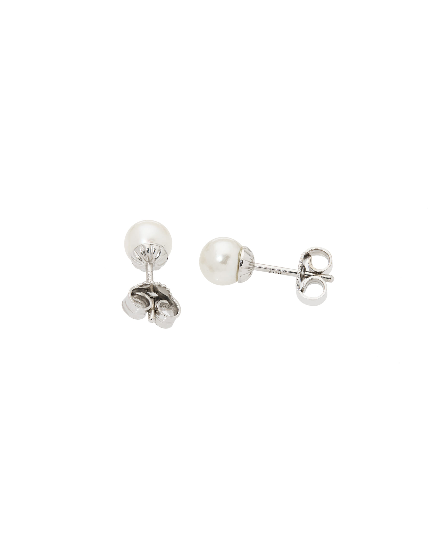 Orecchini a lobo in oro bianco con perle 5,5 mm-2