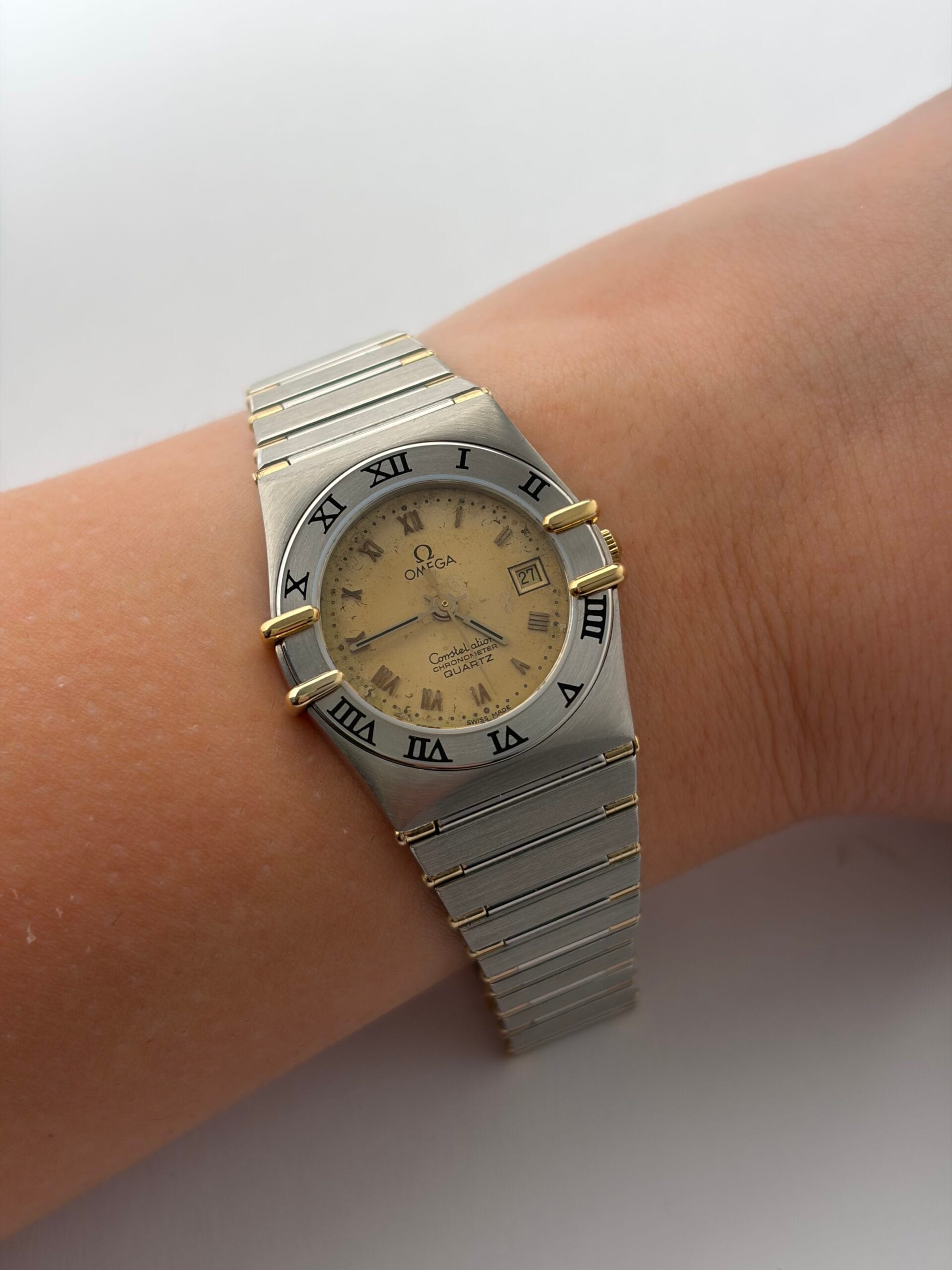 Omega constellation quartz date 26mm ref 598.00003-9