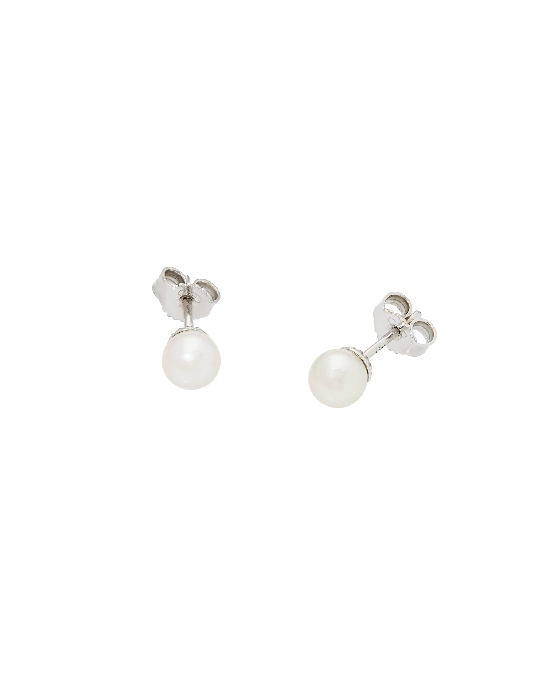 Orecchini a lobo in oro bianco con perle 5,5 mm-1