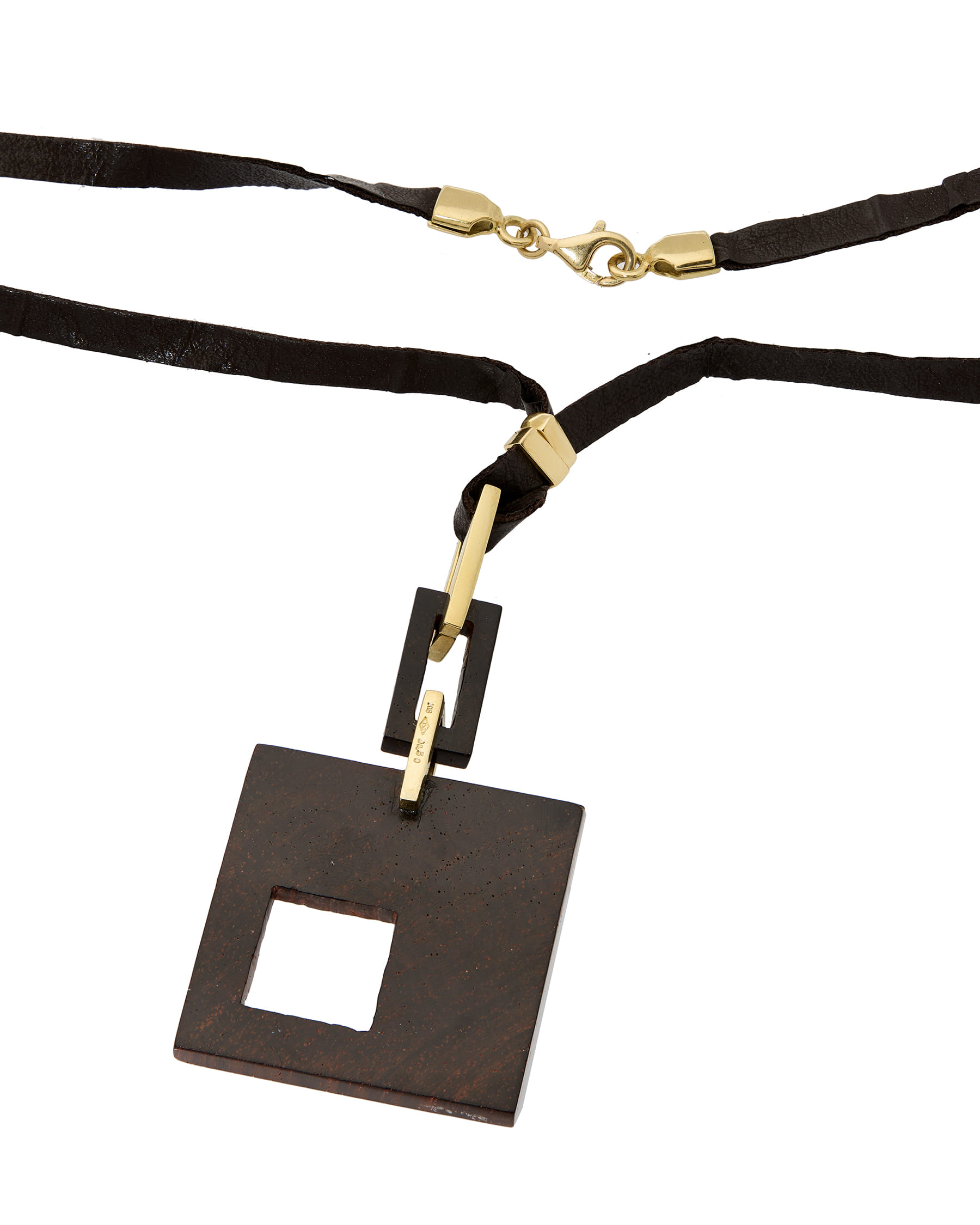 Collana di design con pendente quadrato in legno, oro giallo e diamanti e laccio in pelle-2