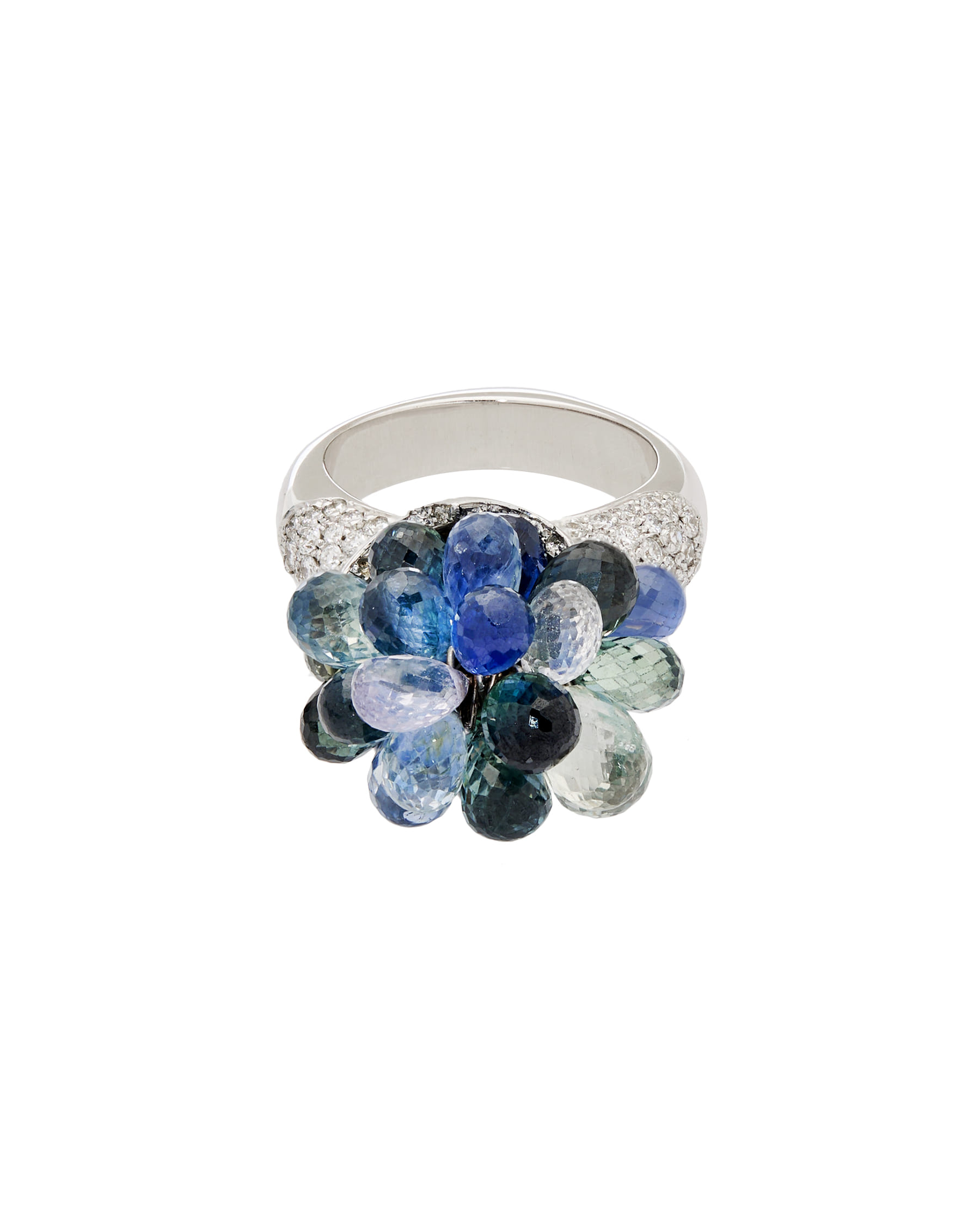 Anello in oro bianco con pavé di diamanti e zaffiri briolette-1